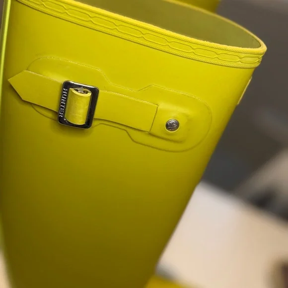 💚Hunter Original Tall Rain Boots – Yellow-Green - Picture 3 of 9